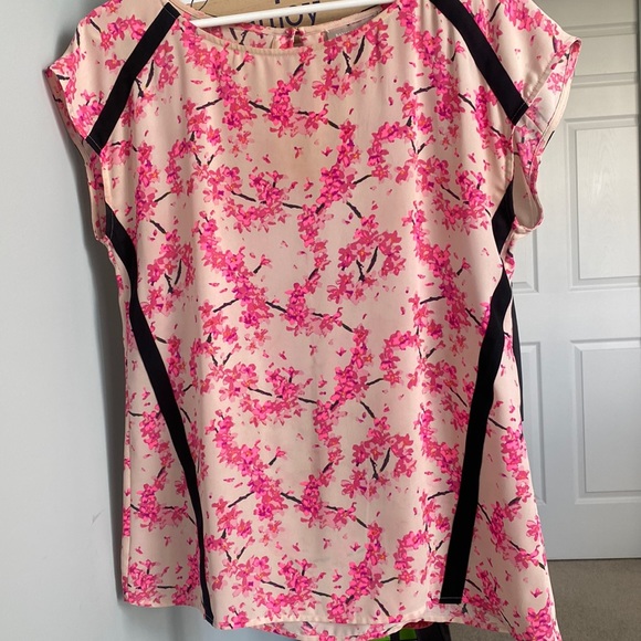 Tops - Womens Banana Republic blouse